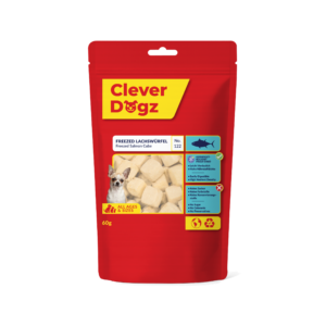 Freeze-dried salmon cubes 60g